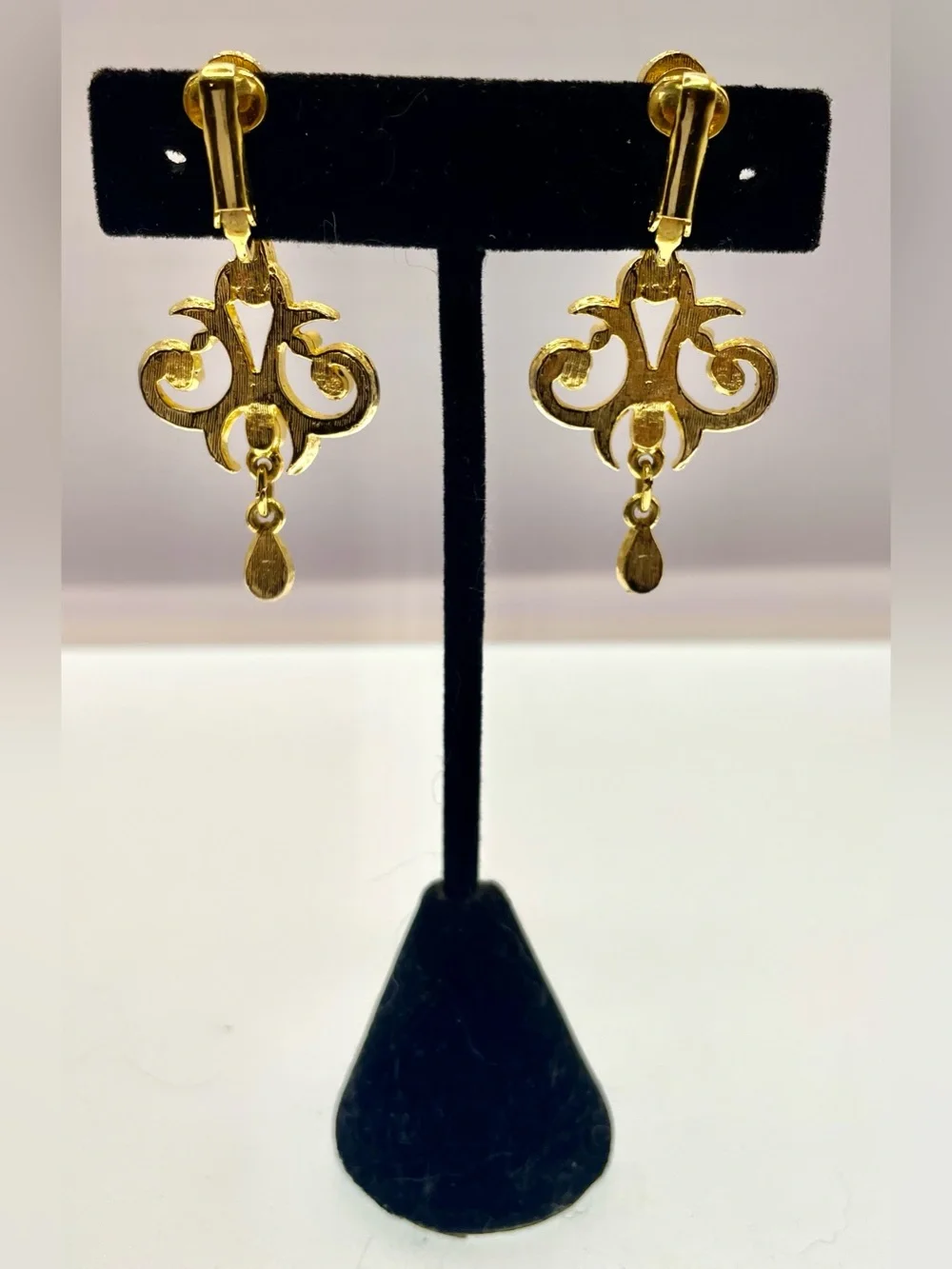 Vintage Scrollwork Dangling Drop Clip On Earrings Gold Tone 2”